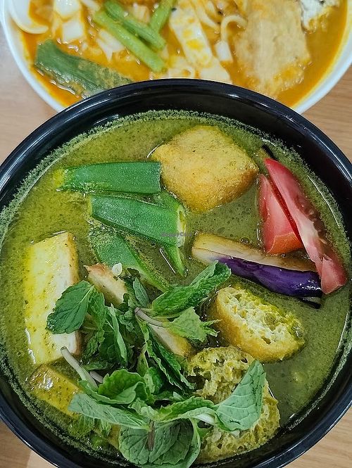 green curry noodles Yong Tau Foo at Full Moon Sen Vegetarian Food Court 福滿香素食美食中心 in Petaling Jaya
