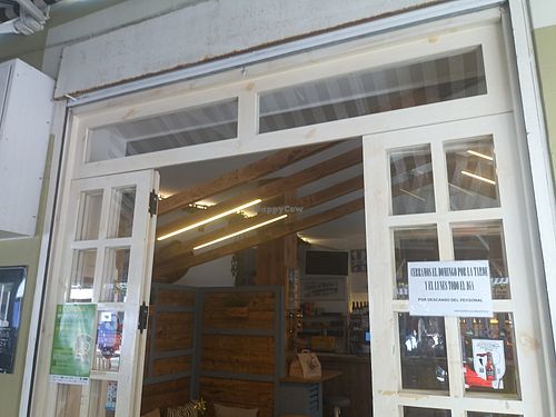 Entrance at Pizzeria La Pala in A Coruna