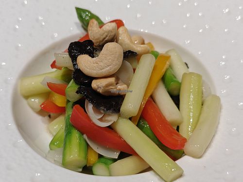 Stirred fried Asparagus, cashew, lily bulb at Qing Ya Cha Su - 青雅茶素 in Hangzhou