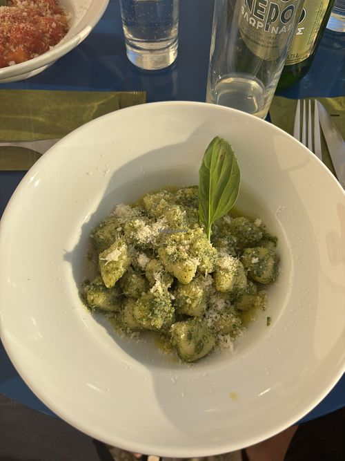 Gnocchi mit Pesto  at Fusilli & Mandilli  in Paros