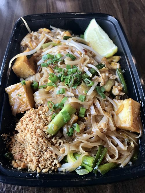Pad Thai with tofu  at Kin Khao Thai & Sushi Bar in Valparaiso