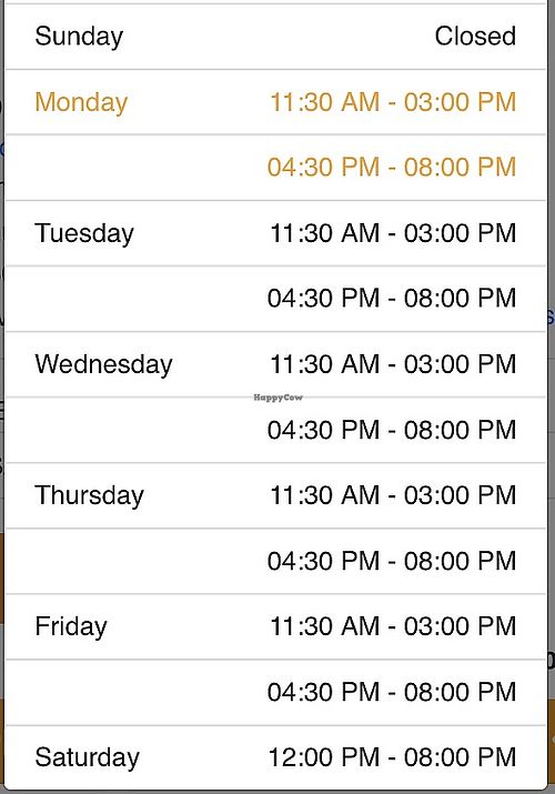 Mon - Fri they close from 3-4:30p  at Kin Khao Thai & Sushi Bar in Valparaiso