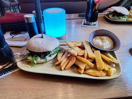 Veganer Beyond Burger at News Cafe - Papenburg in Papenburg