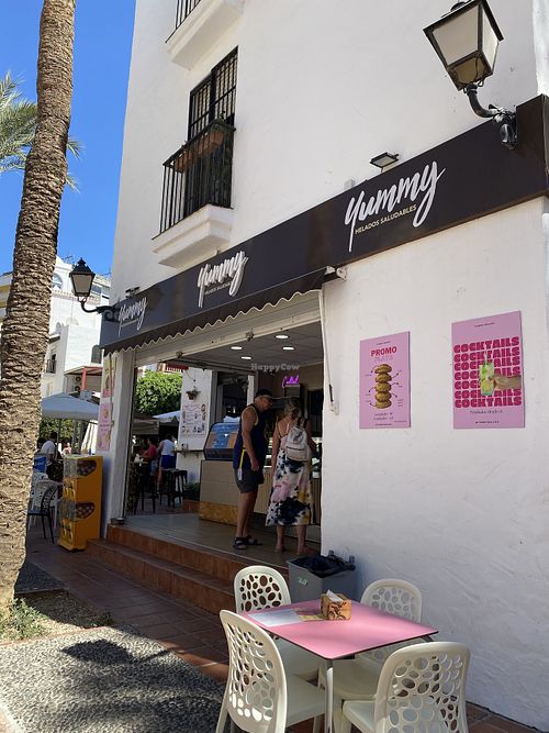 About six tables outsidee  at Heladeria Yummy Gluten Free in Benalmadena