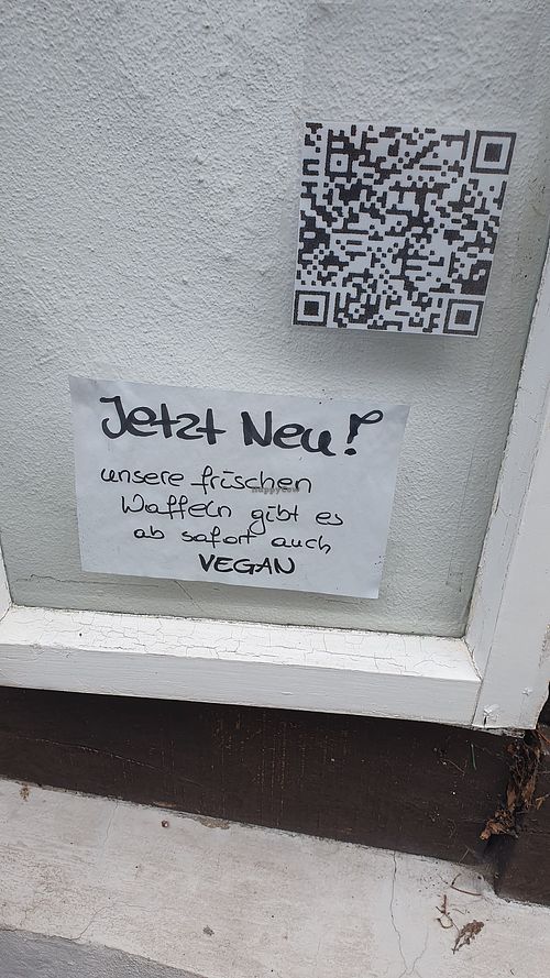 Hinweis vegane Waffeln at Cafe und Dekoladen Rosenbogen in Bad Salzuflen