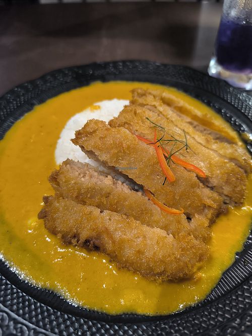 Chicken curry at Mercy Republic in Bangkok