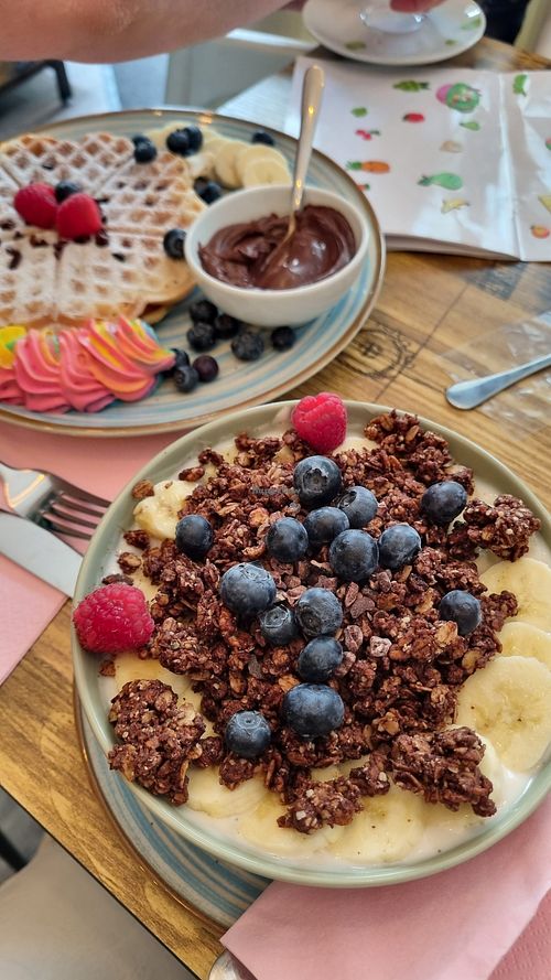 Sweet - waffles and choco granola bowl at Brandy & Cake in Vienna
