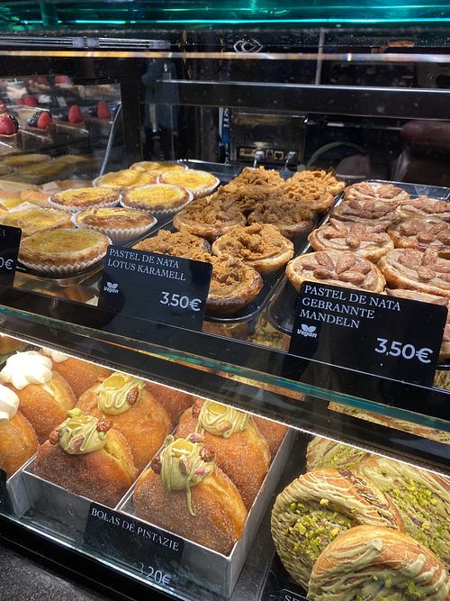 3 vegan options  at Lis'bom in Hamburg