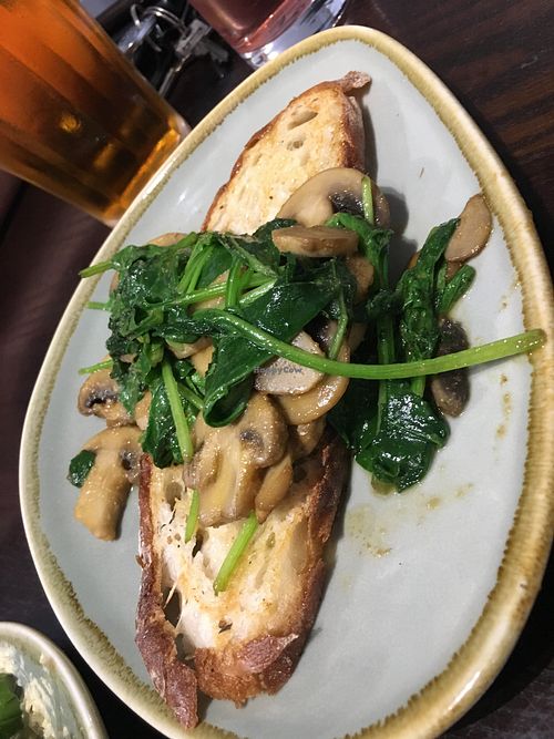 Garlic mushrooms at The OakTree in Leigh-on-sea