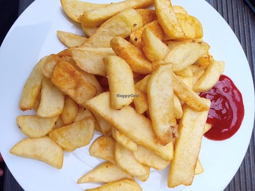 side dish fries & ketchup at Gaststätte Okie Dokie in Neuss