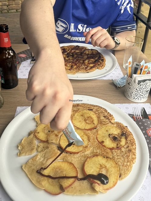 Ik heb hier nog geen hap genomen  at Moulin Loverix in Bassenge