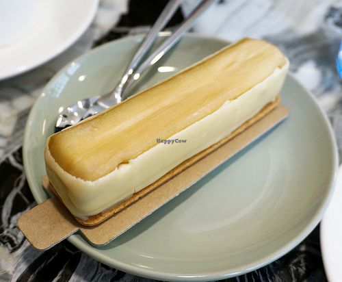 Rose/rhubarb at Giardino - Pop-Up in Paris