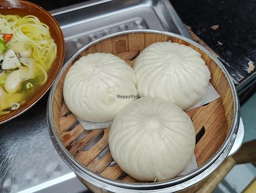 mushroom and vegetables bun (菌菇青菜包) at Daci Temple Vegetarian Food - 大慈寺素斋 in Chengdu