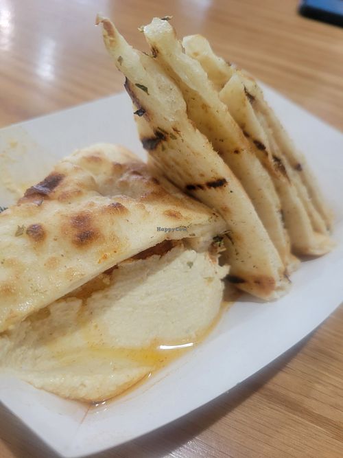 Pita with hummus at Nick the Greek in Reno