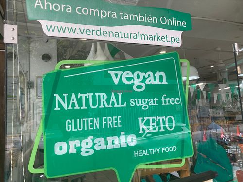 Sign in window at Verde Natural Market in Lima