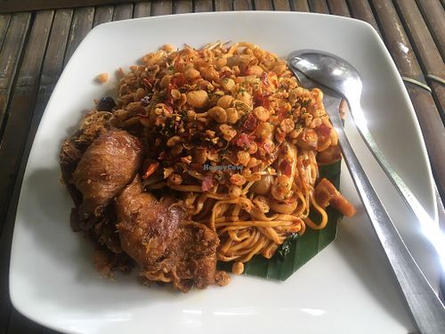 Mie goreng  at O Jamur - Katamso Janti in Surabaya