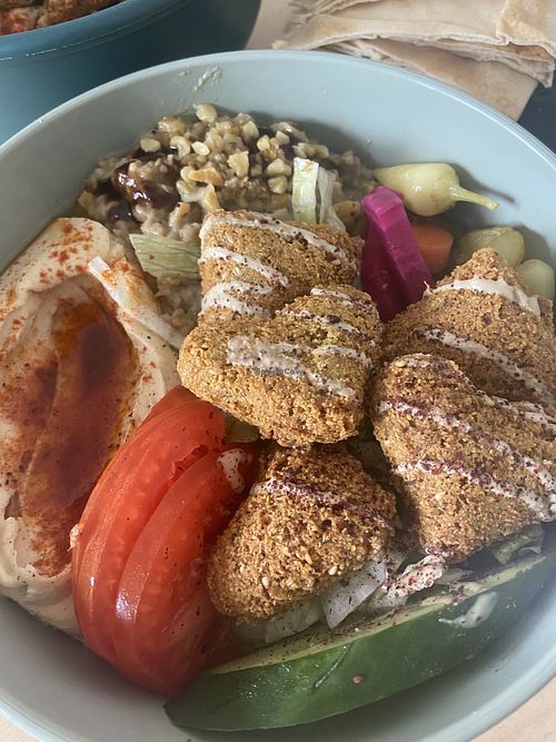 Falfel Bowl with Baba Ganoush  at Habibi Cafe und Restaurant  in Darmstadt