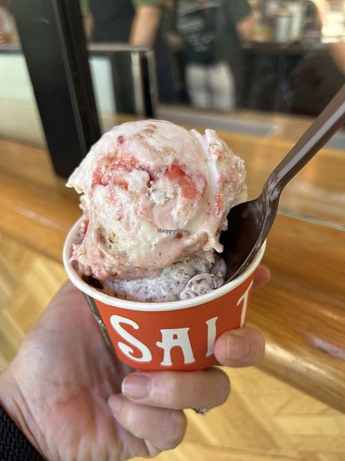 Double scoop no split  at Salt & Straw in San Jose