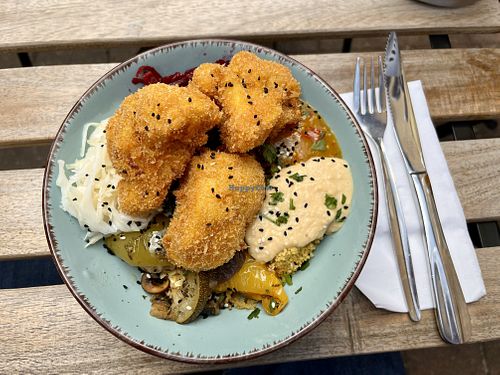 Cauliflower Bowl  at Feinkost Komplizen in Braunschweig