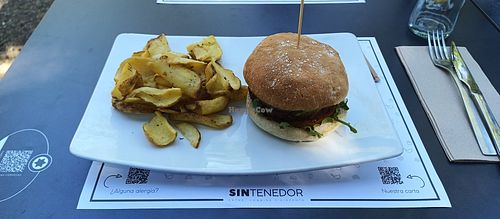 Hamburguesa de Heura Vegan at The Burger World in Segovia