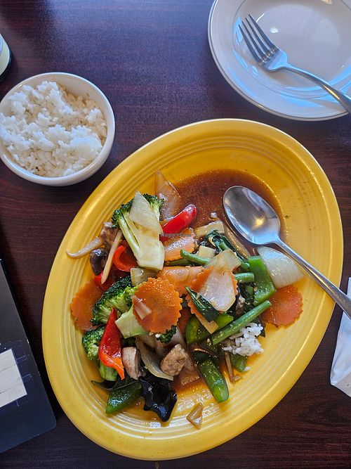  at Vong's Thai Cuisine in Tilton