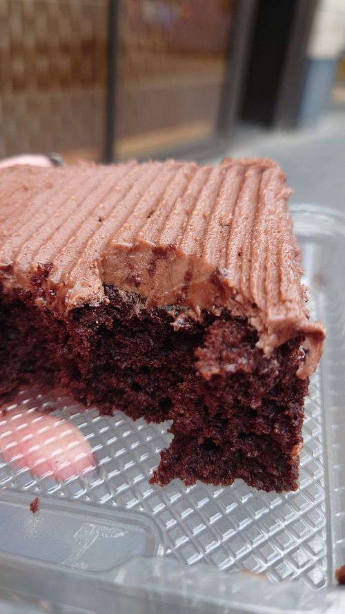 Texture is soft, topping was wonderful, this tastes like childhood!!! at Eggless Cake Shop - Glasgow in Glasgow