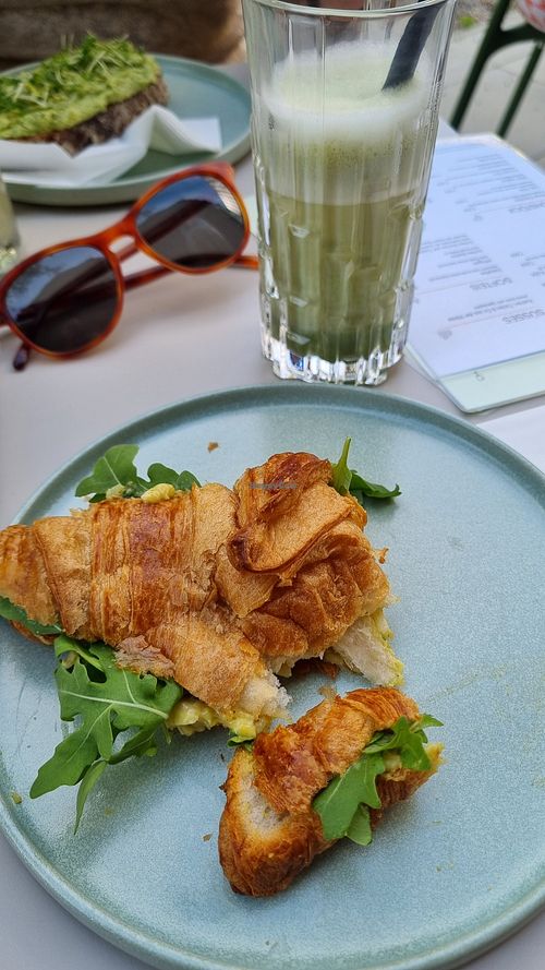 Pikant Croissant at ELOU in Vienna