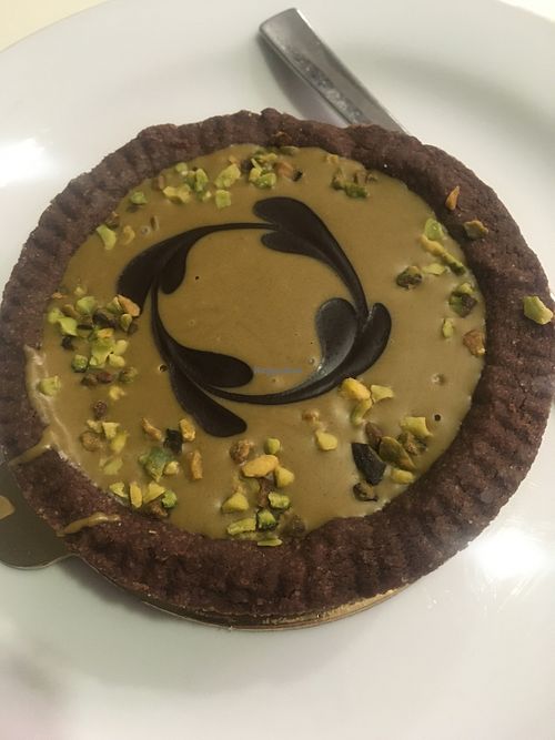 Small pistachio tart at Ratatouille in Turin