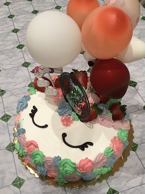 Unicorn cream cake  at Ratatouille in Turin