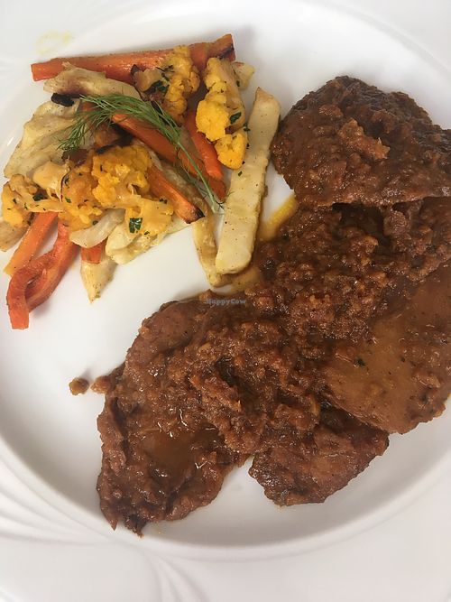 Weissbier seitan roast at Ratatouille in Turin