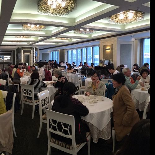 dining area at Yang Shin 養心茶樓 in Taipei