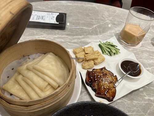 Peking duck…8/10 not bad but I have tasted better   at Yang Shin 養心茶樓 in Taipei