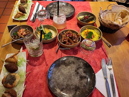Les entrées à partager at Le Liban in Nivelles