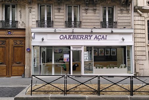 Façade at Oakberry - Trinité in Paris