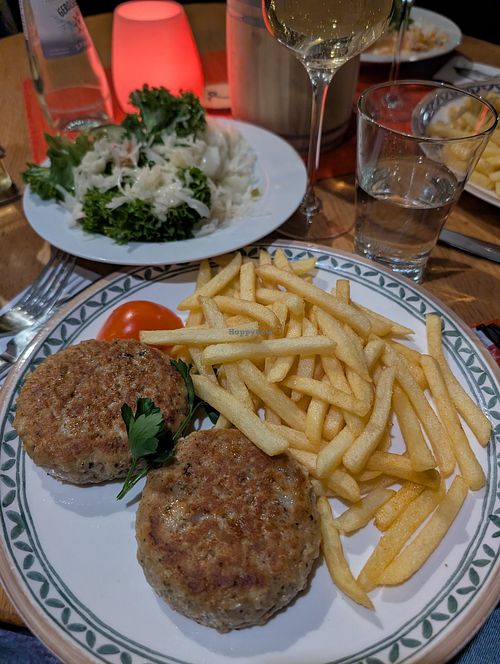 Frikadellen und Salat at Zom Stüffje in Cochem