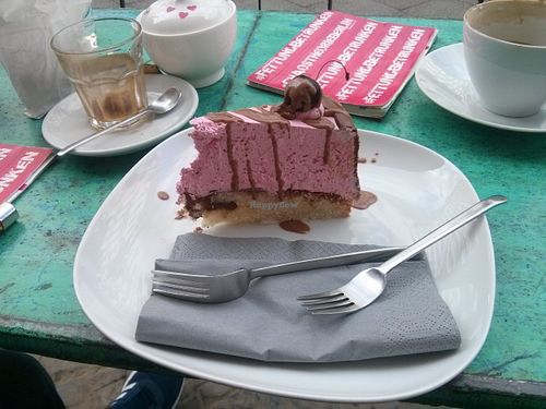 a great cake at Chaostheorie in Berlin