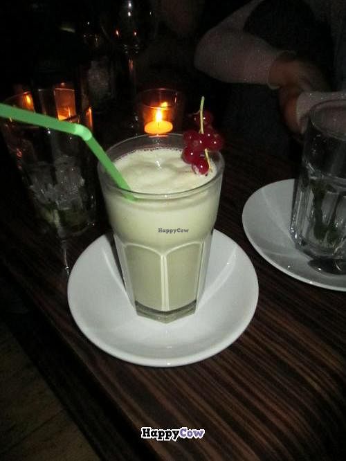 €6 shake (banana flavour) at Chaostheorie in Berlin