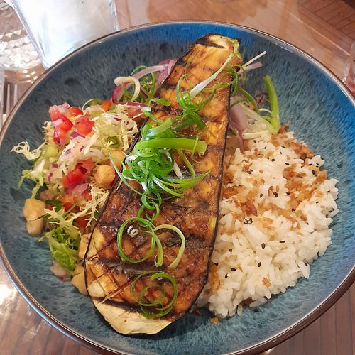 Aubergine Poke bowl at The Colonial in Newquay