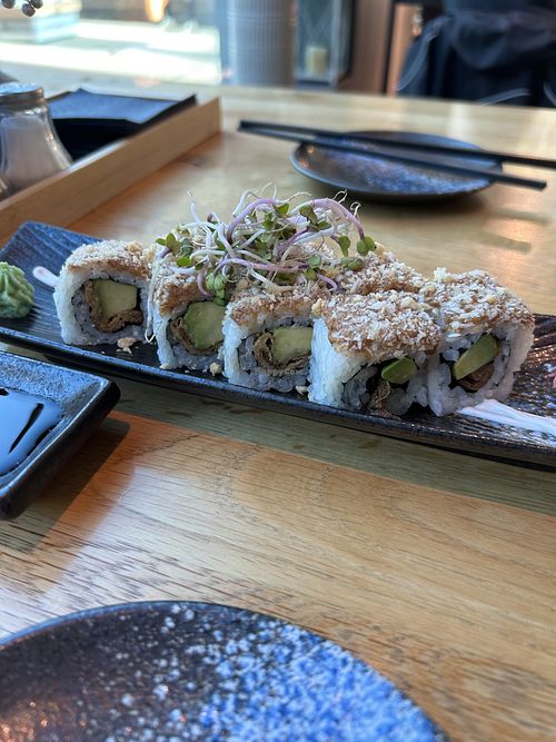 Peanut Butter - glasierter Tofu anstatt Gurke 13,90€

  at Fika in Linz