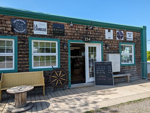 Édifice at La Cambuse Epicerie en Vrac in Saint-jean-port-joli