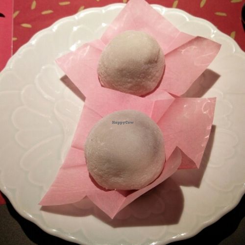 Vegan mochis at Out of China in Barcelona