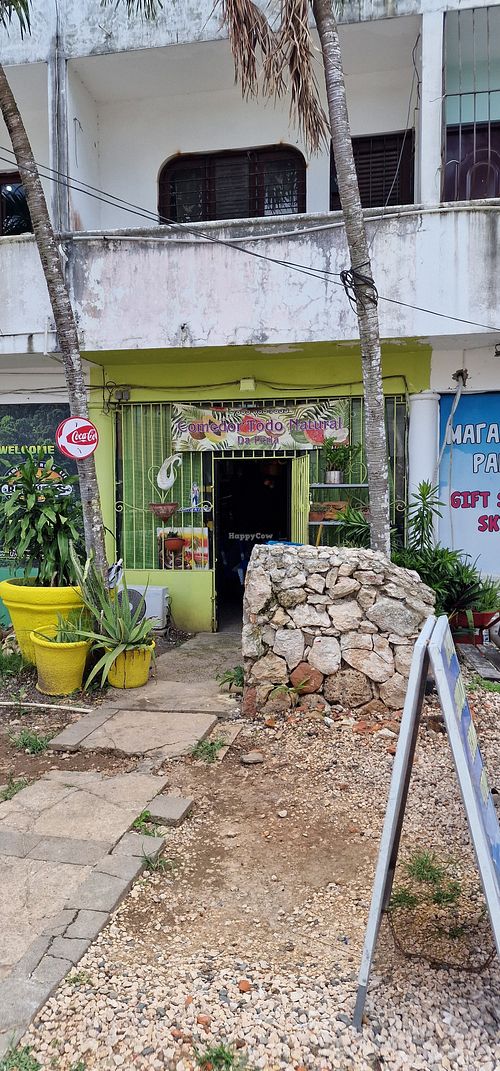 Front of the Restaurant at Comedor Todo Natural Da Perla in Bayahibe