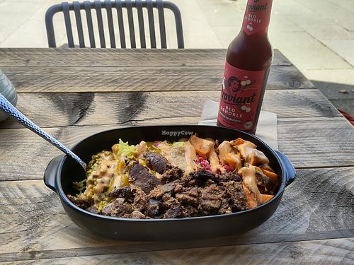 Bowl and drink menu at Gustav Grün    in Hamburg