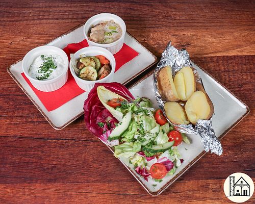 baked potato with different fillings at Hallenser Kartoffelhaus in Halle