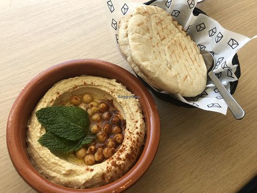 Hummus and pita  at Manakish - Taybbeh Express in Lisbon