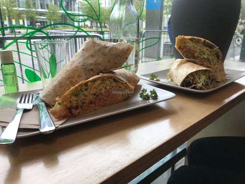 Chipotle kubbe and hummus kubbe at Persilleriet - St. Olavs Hospital in Trondheim