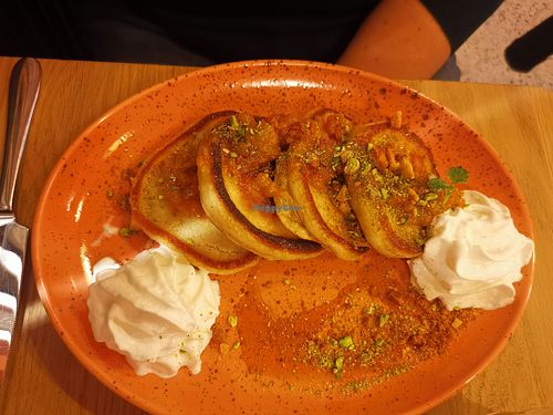 American Pancakes: Cloudberry & Cream at Mahalo - Kungsholmen in Stockholm