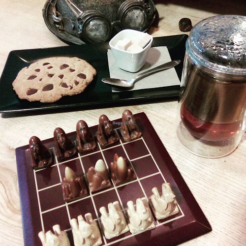 Tea time at L'Engrenage Café in Aurillac