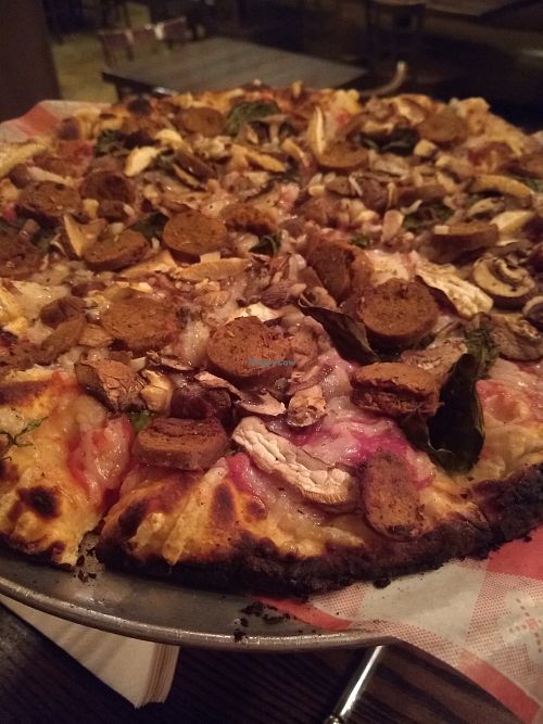 Vegan pizza at Da Legna at Nolo in New Haven