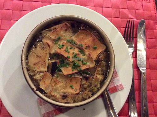 Onion soup  at Le Potager du Marais - Saint Paul in Paris
